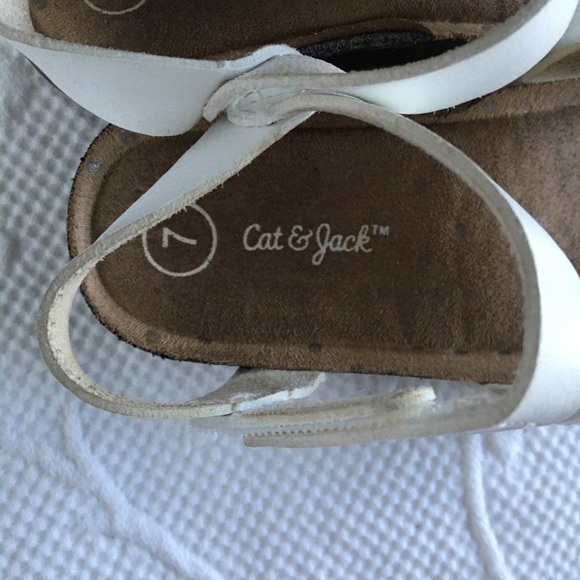 2 pairs toddler girls Velcro sandals size 7 - Picture 8 of 9